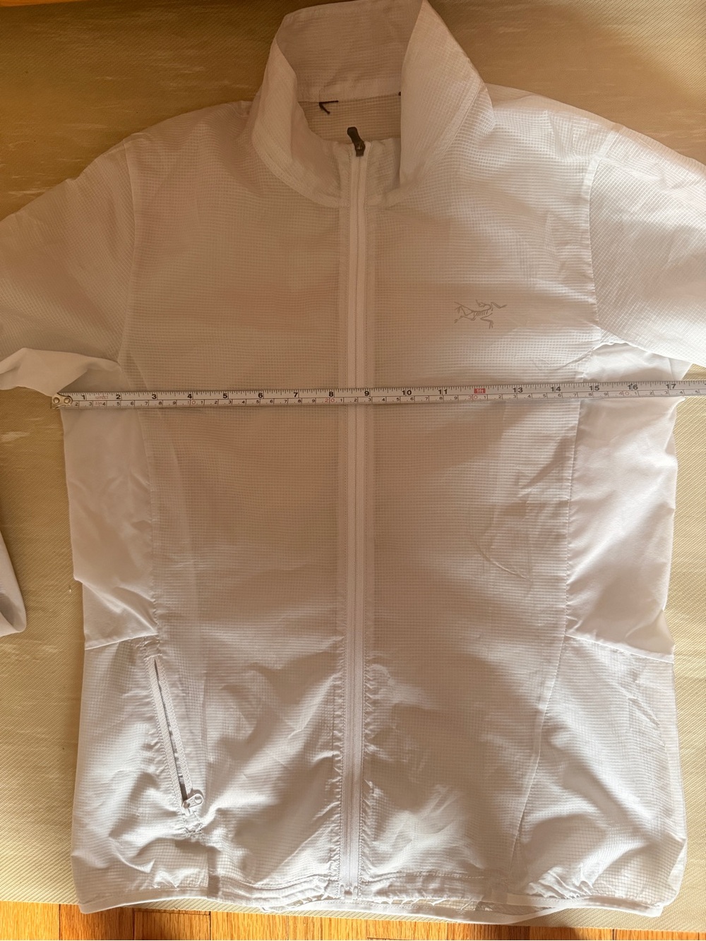 Arc'teryx Women's Norvan Windshell Jacket XS - Picture 4 of 5